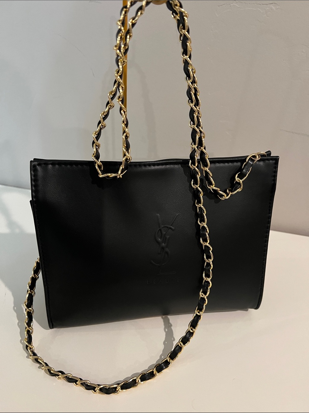 Yves Saint Laurent Black Shoulder clutch Bag with woven unbranded chain strap - Picture 11 of 12